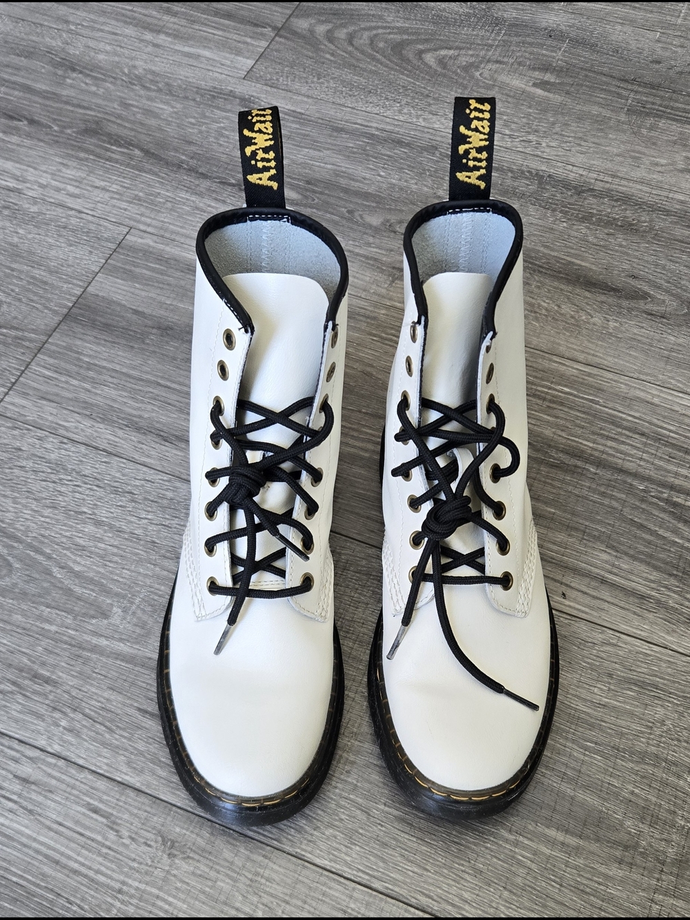 Dr Martens Zavala White Leather Combat Boots Women’s 8 Men’s 7 EU 39 Docs.